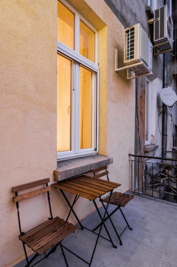 New Black & White - 2Bdr Apartment With Balcony Sofia Exteriör bild